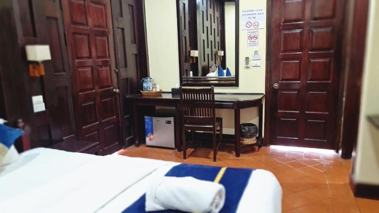 Villa Le Tam Tam Boutique Hotel Luang Prabang Exteriör bild
